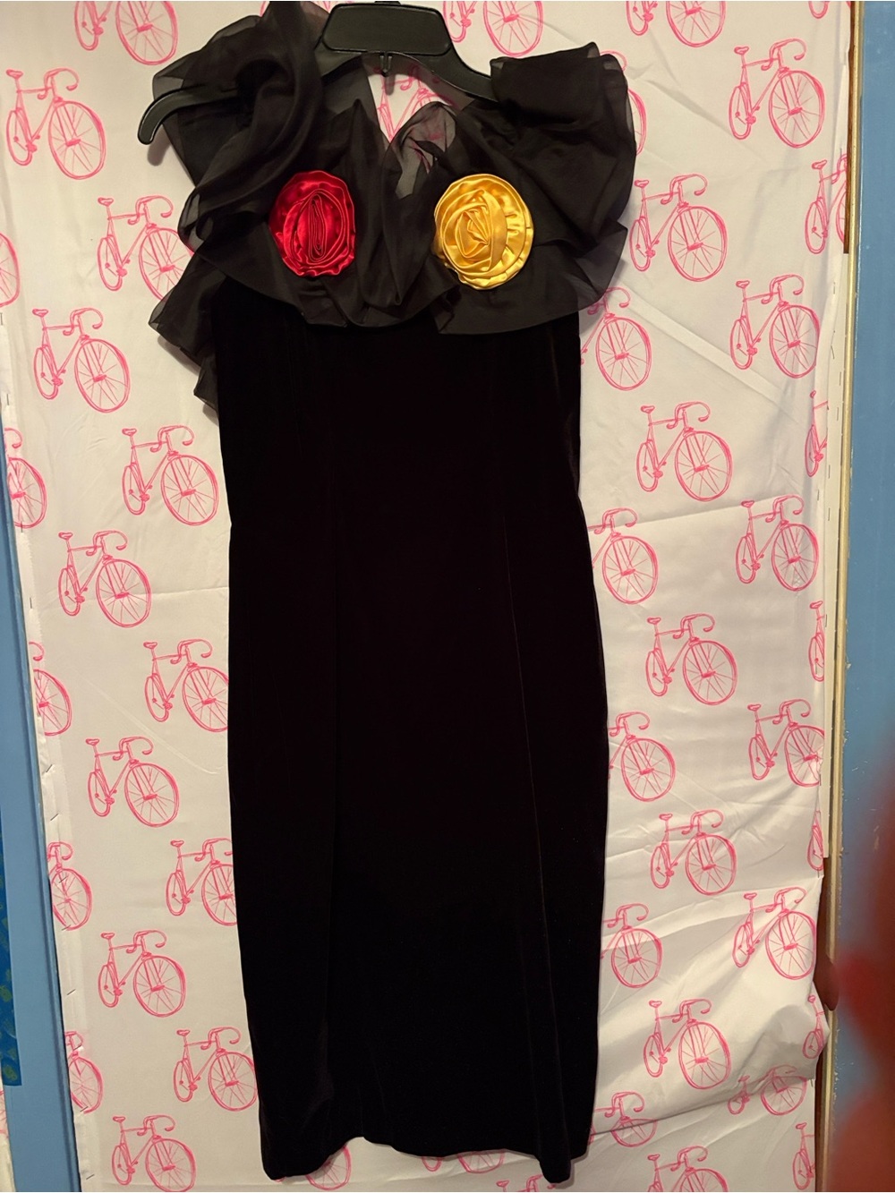 Vintage Dave & Johnny Black Velvet Ruffled Evening Dress